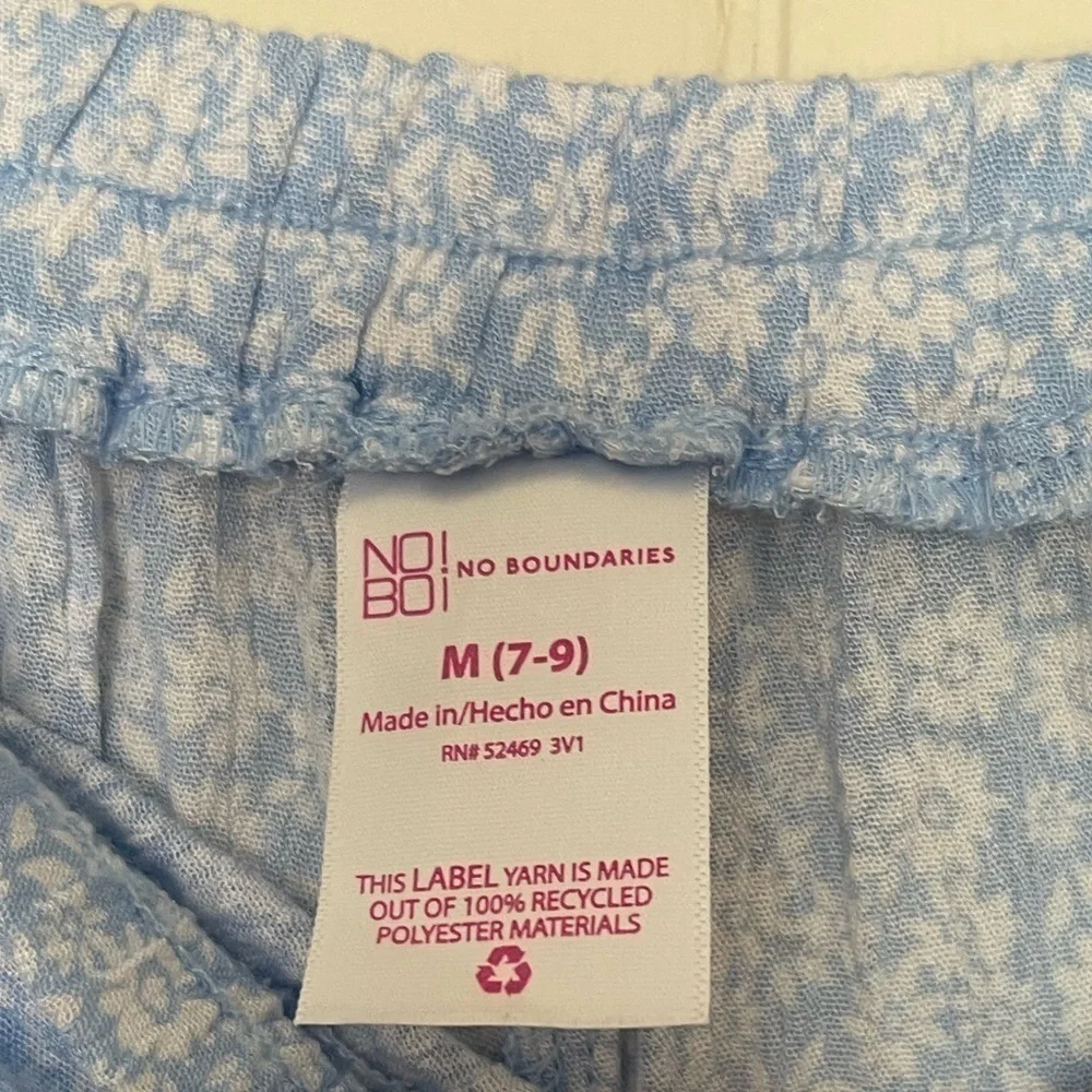 No Boundaries Blue and White Ditsy Floral Print Open Slit Pants - Women’s M - Picture 4 of 5